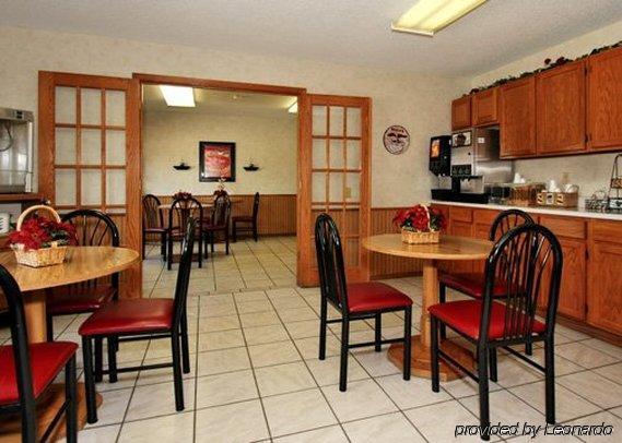Econo Lodge Inn & Suites דובוק מסעדה תמונה
